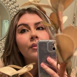 Meet your Posher, Miriam